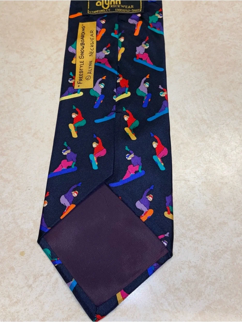N/A alynn neckwear